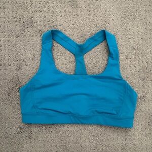 Lululemon Women's Blue Sports Bra